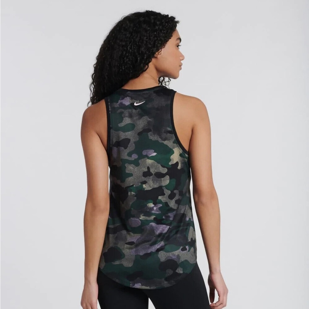 Nike sport camouflage print top xs